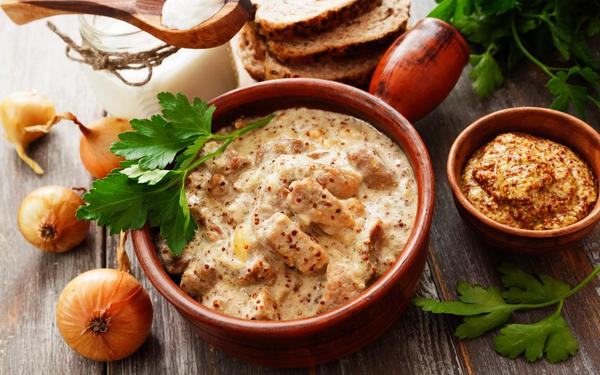 Ragoût de porc sauce moutarde