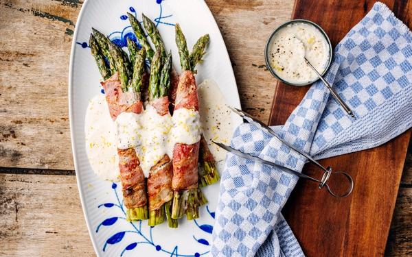 Asperges dans du bacon