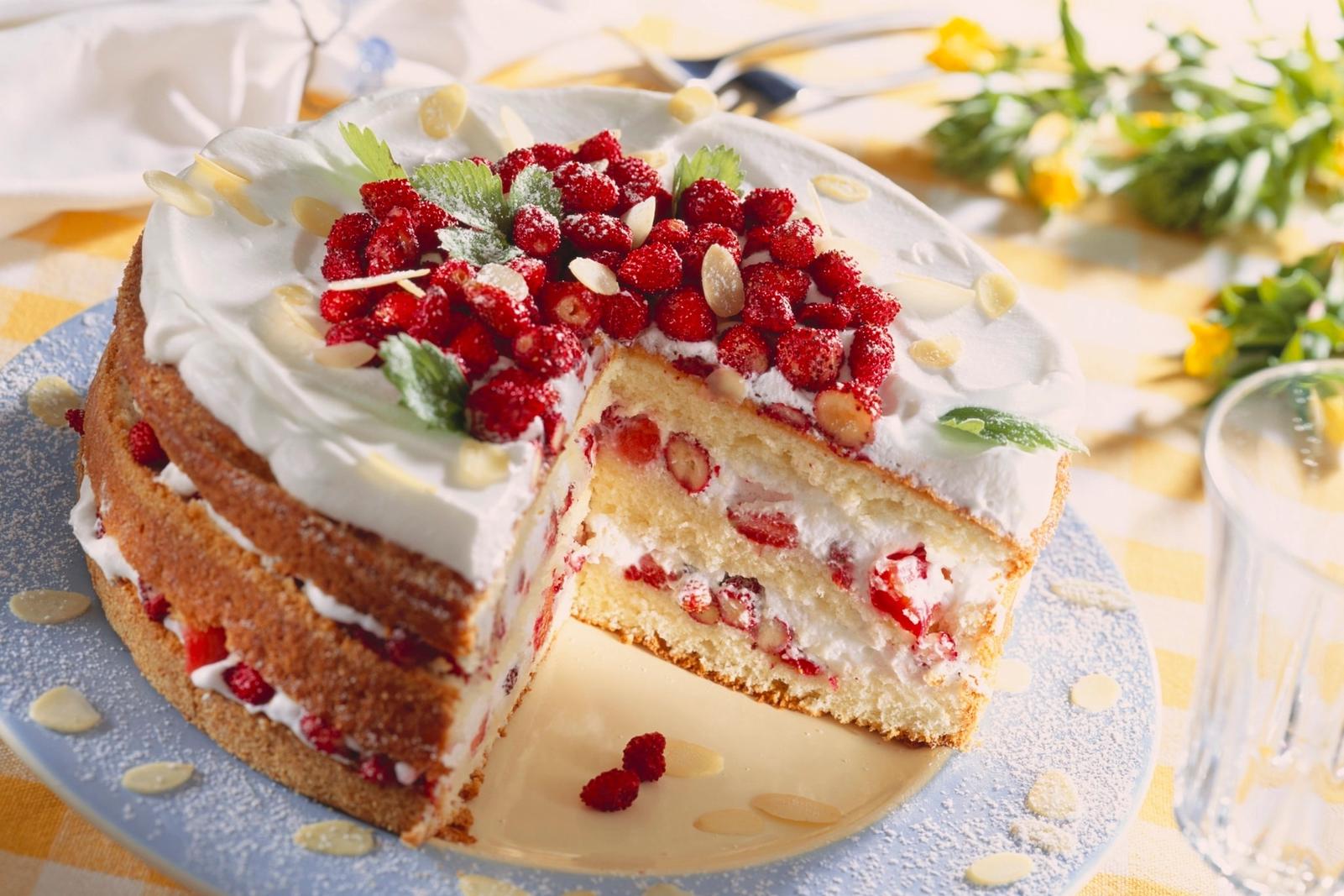 Gâteau à la crème aux fraises