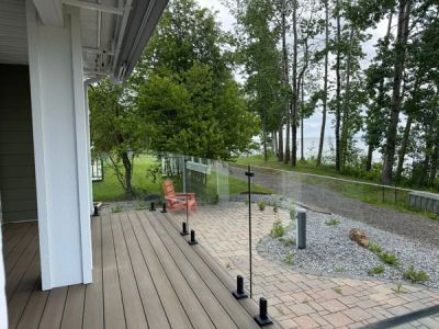 Deck Builders in Olds: Decks for Town Homes and Rural Properties