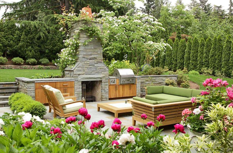 What a Full Outdoor Transformation Involves: A Red Deer Homeowner's Guide - Green Ladder Contractors, Red Deer and Central Alberta