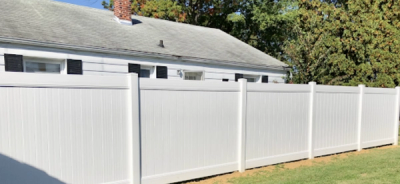 Fence Builders in Ponoka: Acreage Fencing Done Right