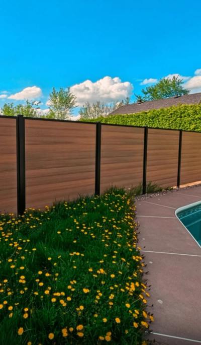 Fence Builders in Innisfail: Town Lots and Acreage Perimeters