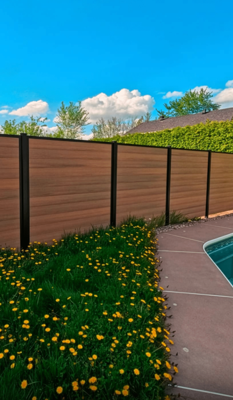 Fence Builders in Innisfail: Town Lots and Acreage Perimeters - Green Ladder Contractors, Red Deer and Central Alberta