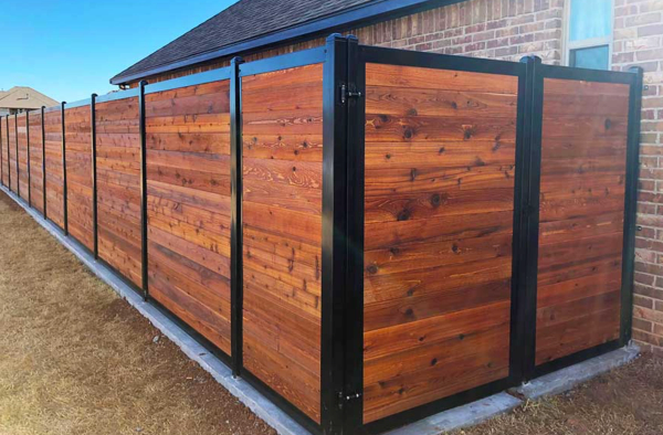 Fence Builders in Lacombe: Heritage Streets to Rural Acreages