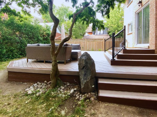 Deck Builders in Blackfalds: New-Build Backyards and Walkout Decks