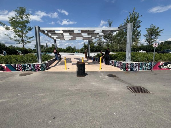Stefan Wenek Skate Park by Style Over Status - Street art mural in Orléans Industrial, Ottawa, Ontario