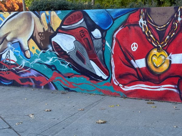 Paix, amour, unité, 83 jusqu'à l'infini street art mural photo 2