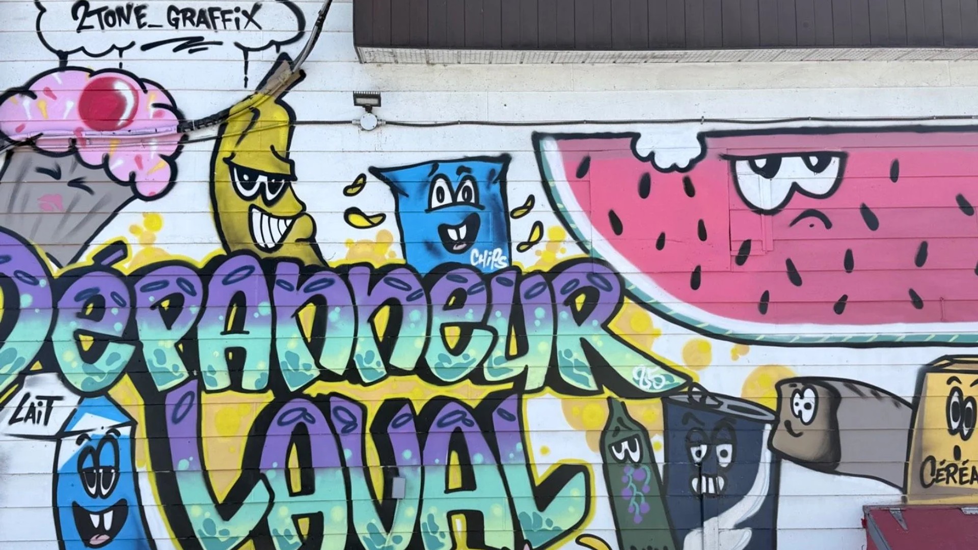 Public mural artwork in Hull, Ottawa - Street art scene