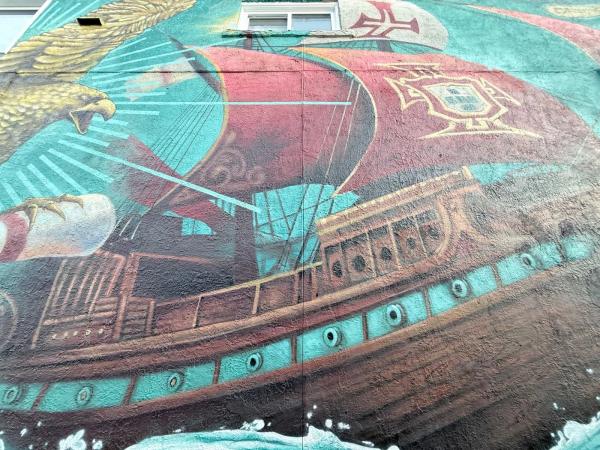 Mural artwork by Marin Mitrasinovic - Street art in Hull, Ottawa, Ontario