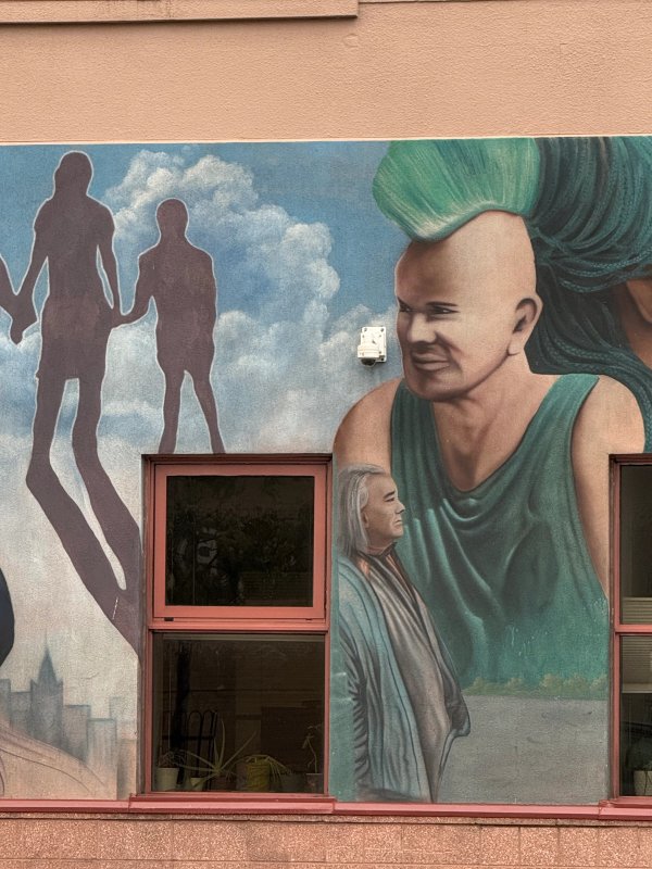 Inconnu street art mural photo 2