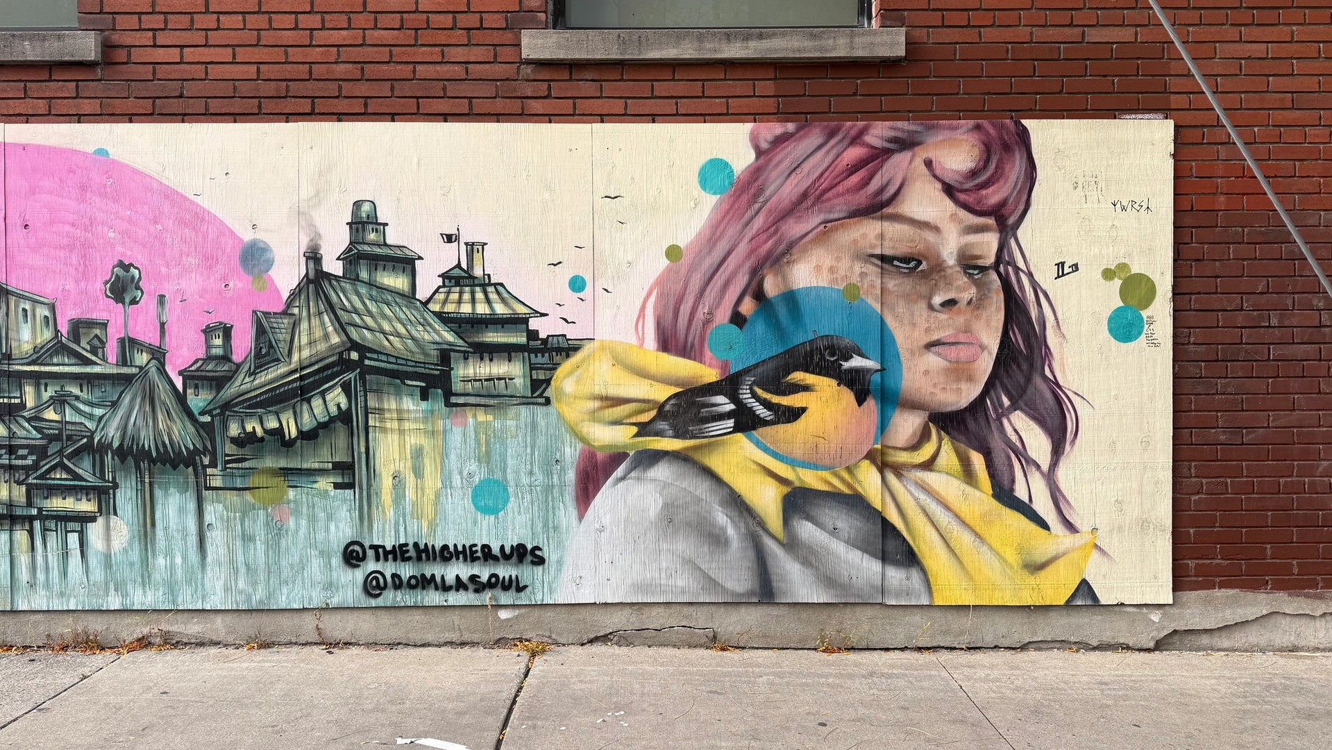 Une promenade dans la jungle mural in Centretown by Dom Laporte