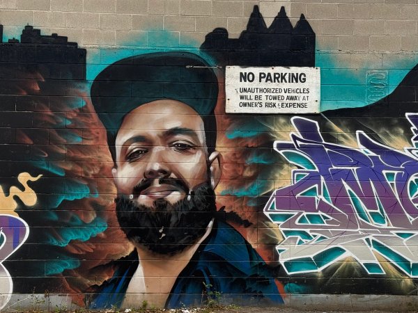 A portrait of Bender by a collective of expert Ottawa muralists. This piece of Ottawa street art includes contributions from graffiti legends Prank and Mopes, making it one of the most technical Ottawa murals in the city.