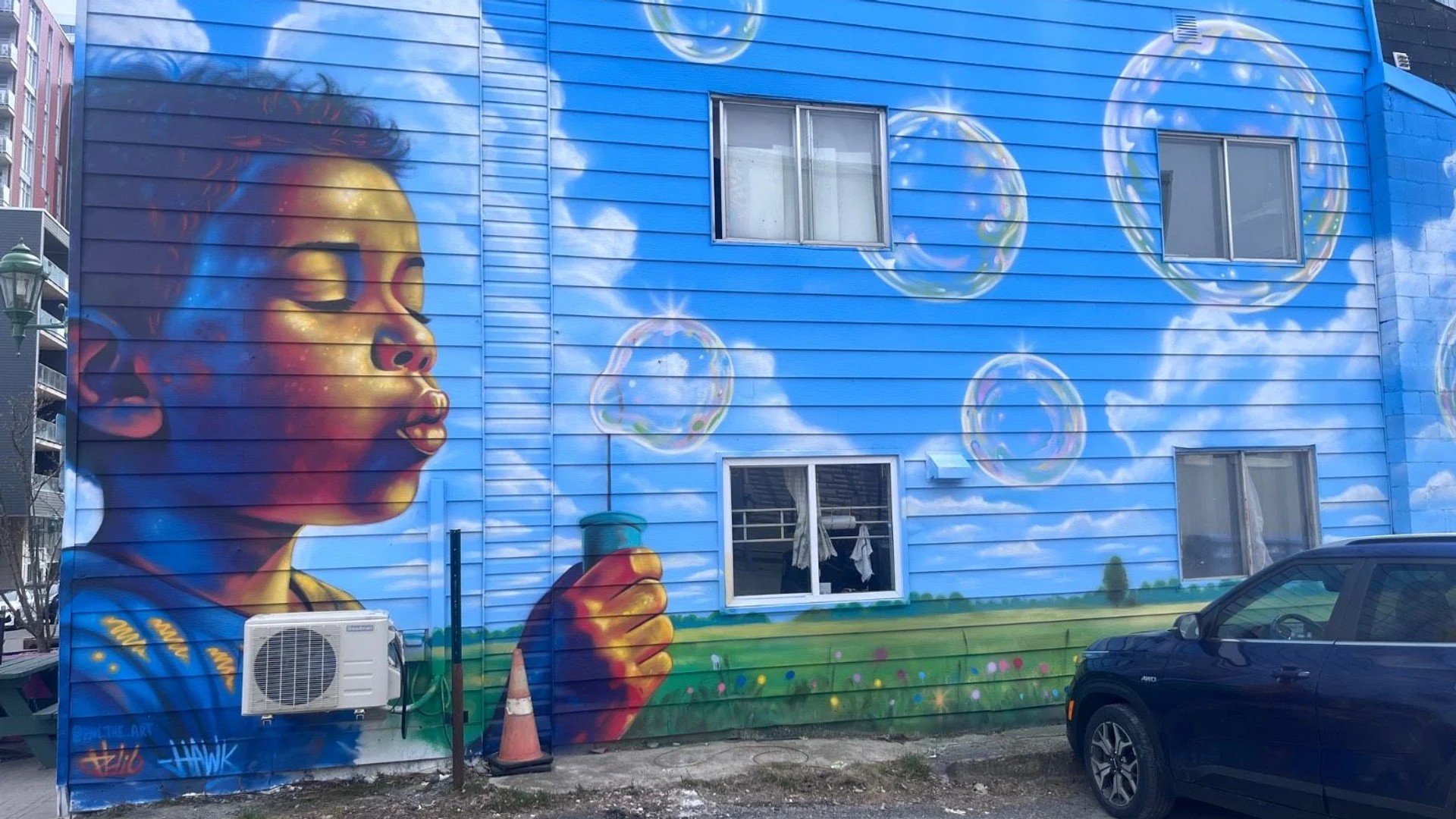 Mural artwork by Phil Landry - Street art in Hull, Ottawa, Ontario