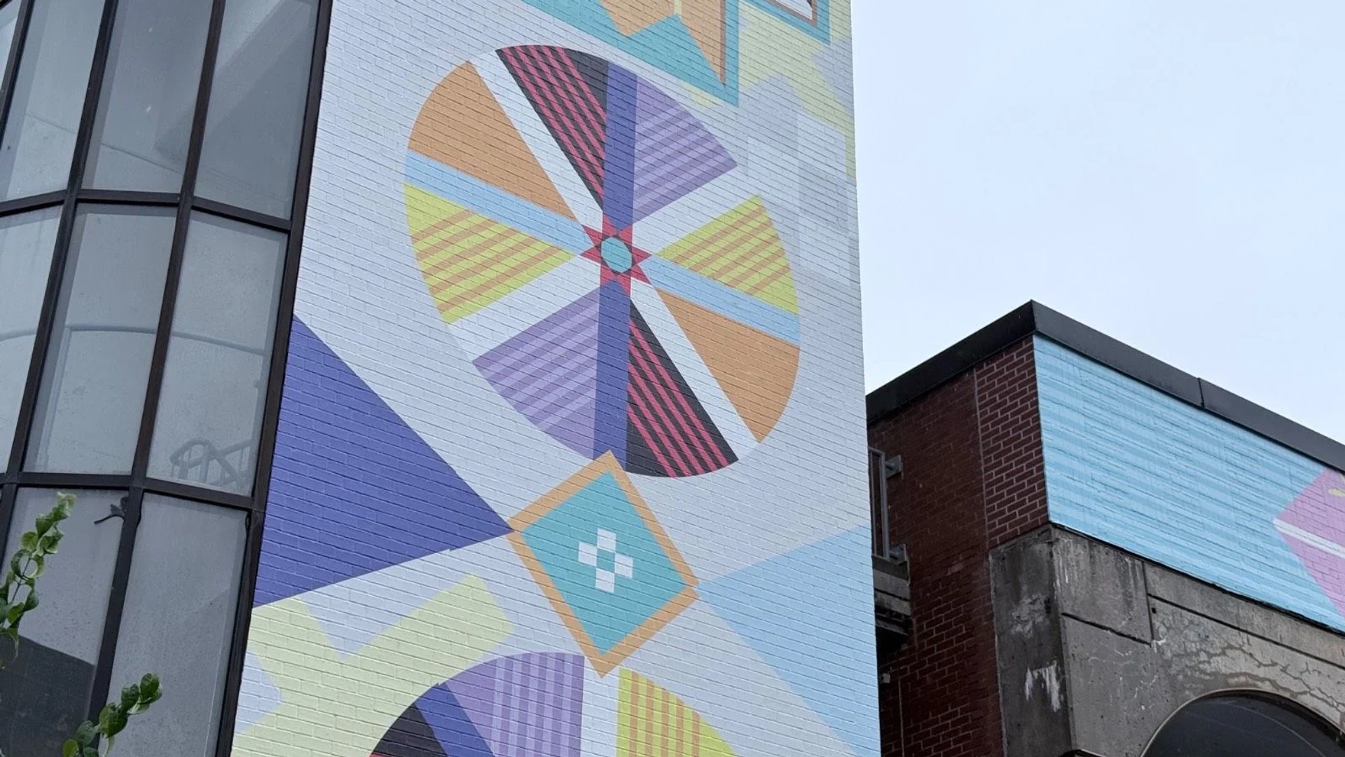 Urban street art in Byward Market, Ottawa - Mural photography