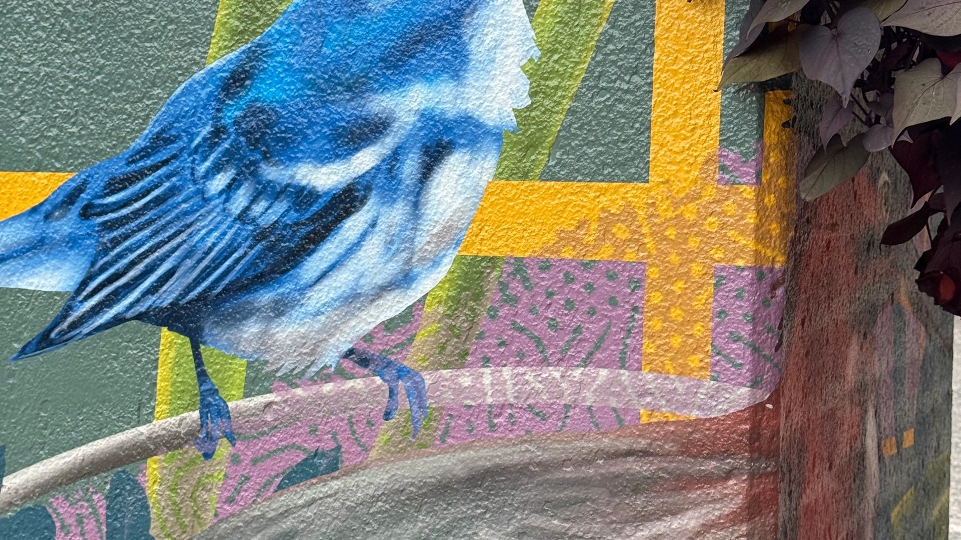 Jardinières de Basse-ville mural in Lowertown by Kalkidan Assefa (Drippin Soul)