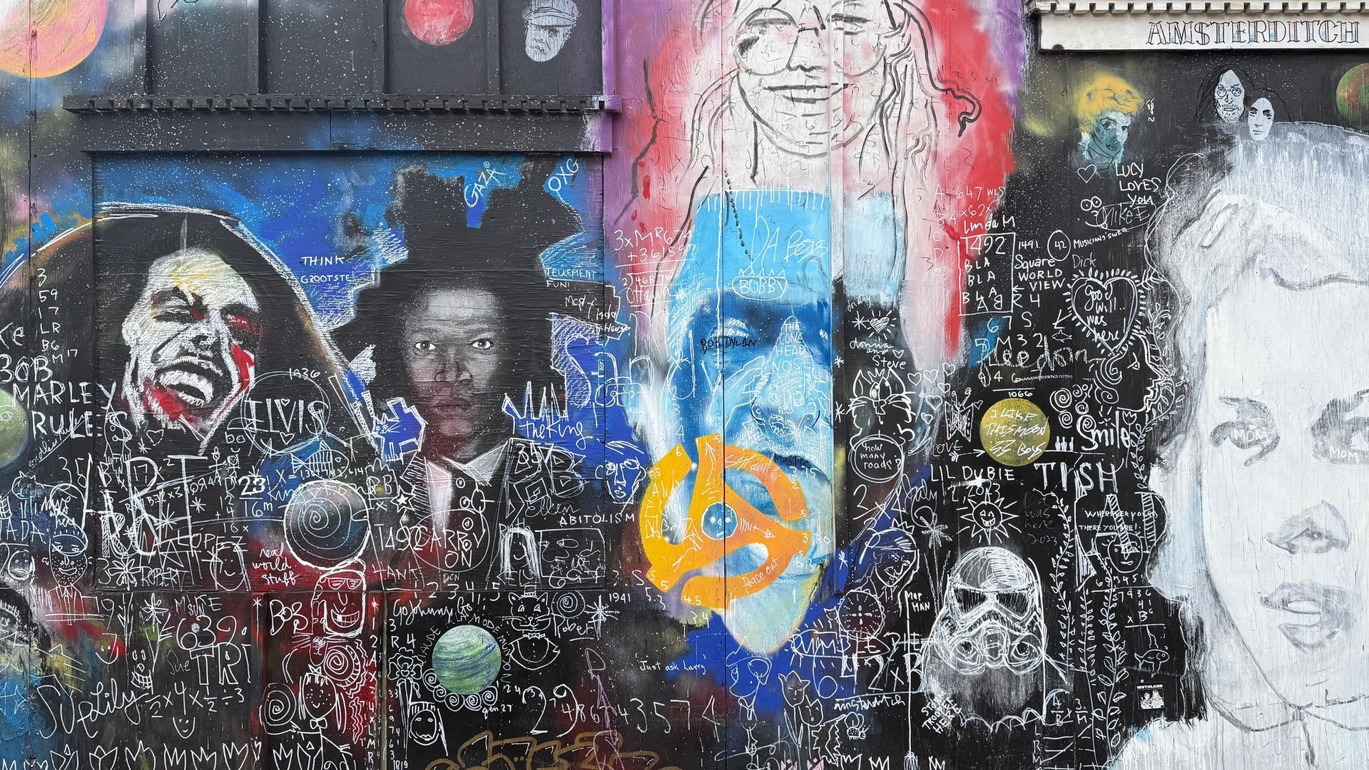 Inconnu mural in The Glebe by Unknown / Inconnu