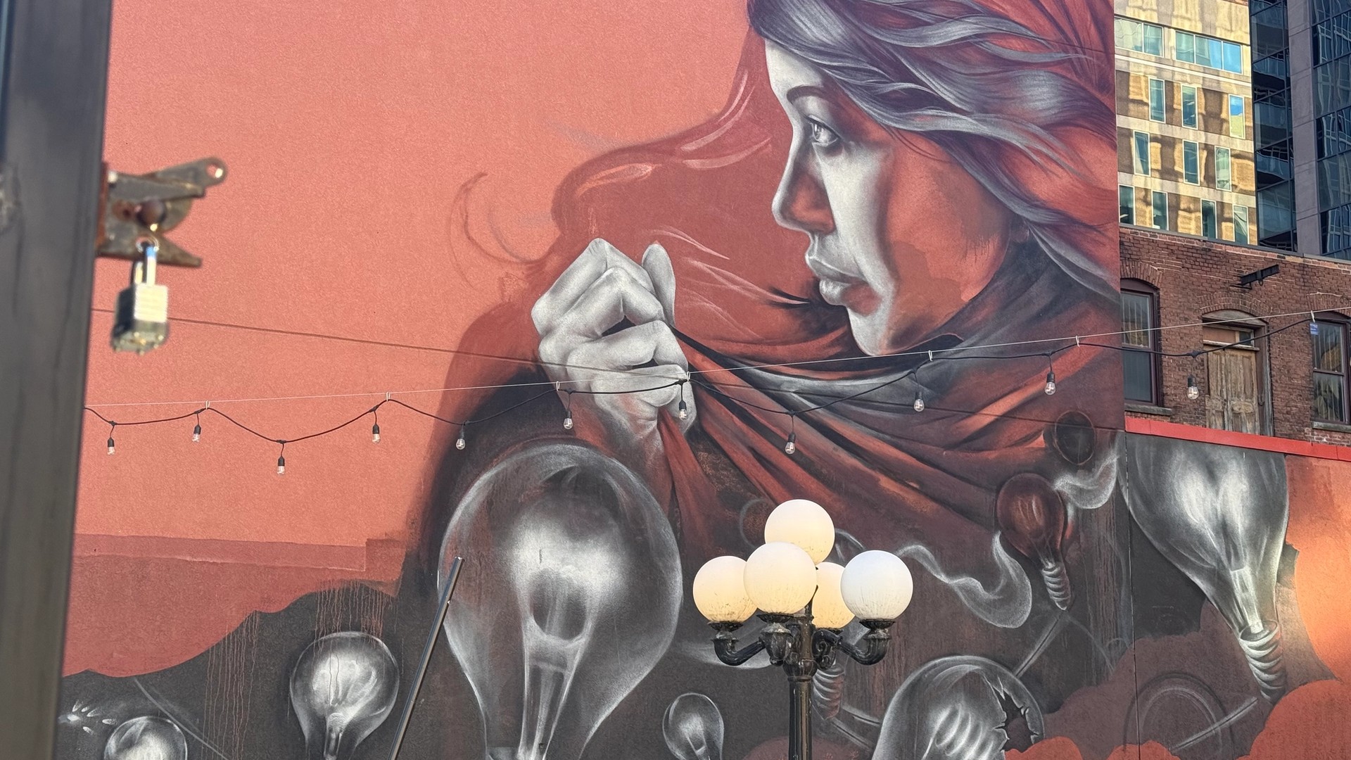 Illuminate mural in Centretown by Unknown / Inconnu