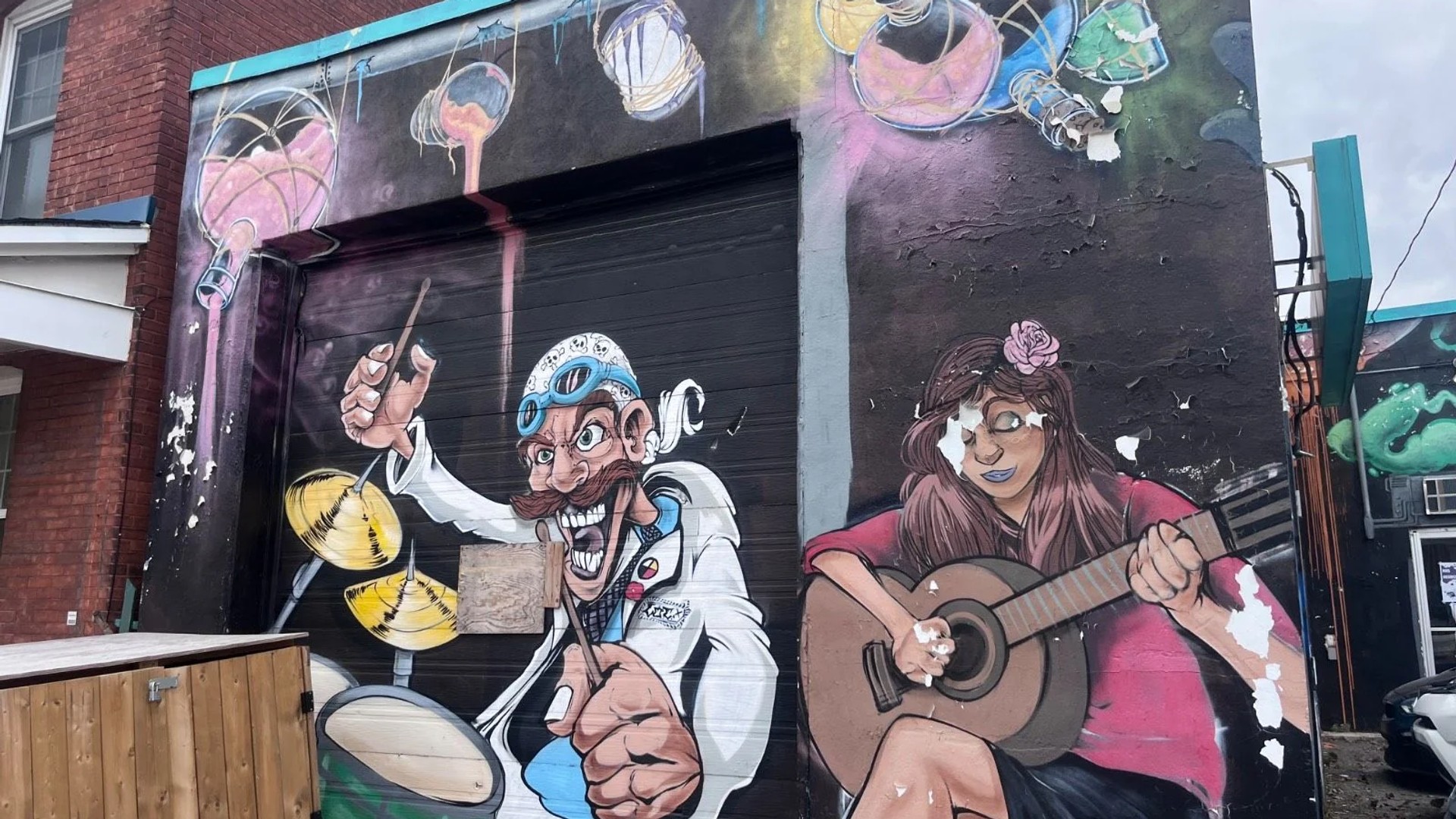 Vibrant street mural in Gatineau, Quebec - Public art