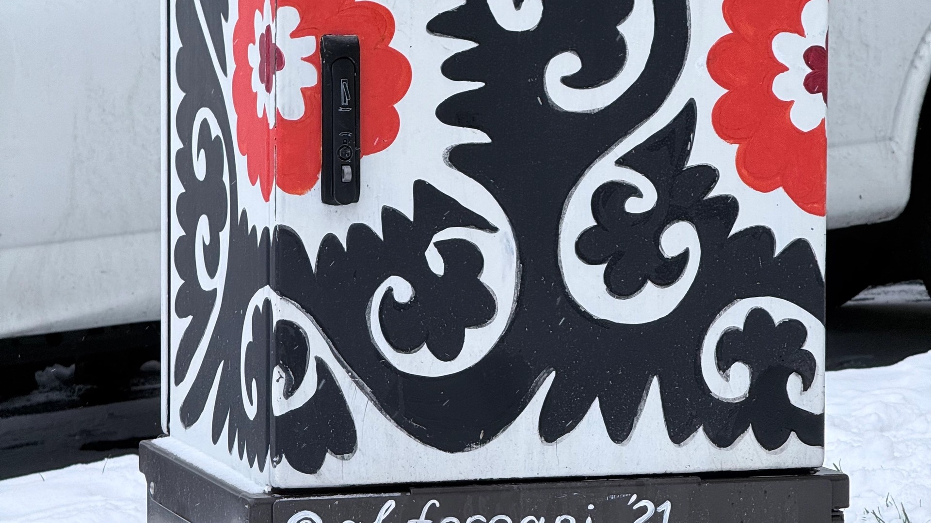 Inconnu mural in Hintonburg by Kseniya Tsoy