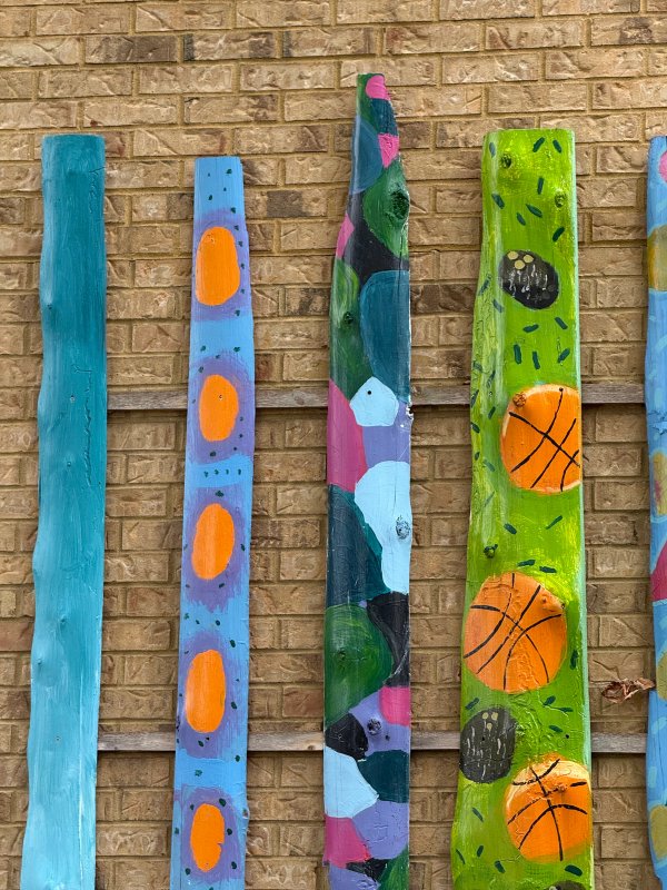 Inconnu street art mural photo 2