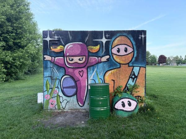 Street art mural in Lincoln Heights, Ottawa - Urban art photography
