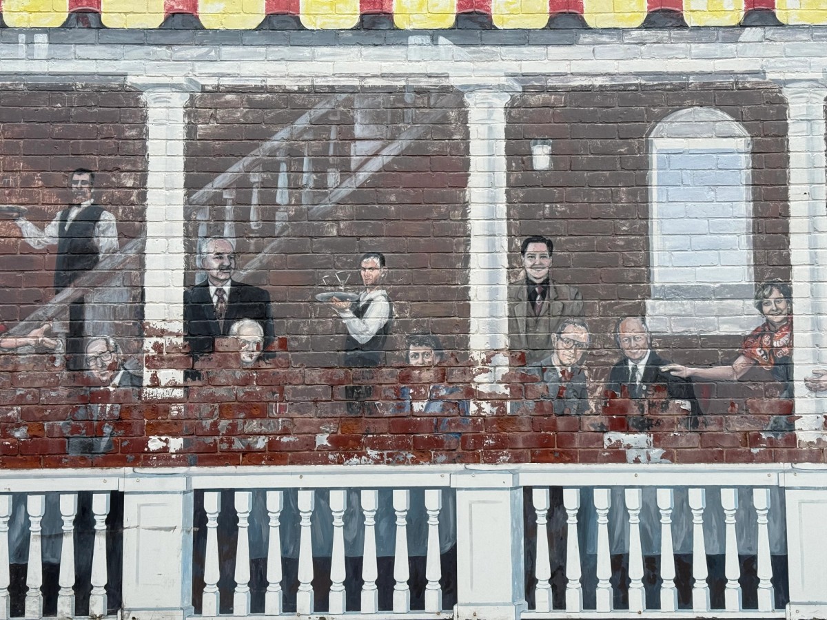 La fresque « Le dernier conseil de Vanier » de Karole Marois