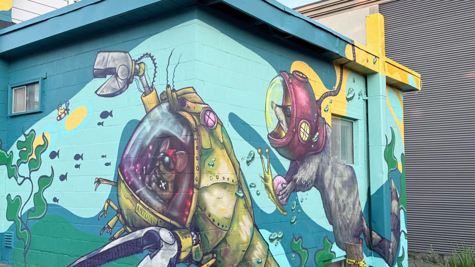 A River’s Memory by Stephanie Babij - Street art mural in Hull, Ottawa, Ontario
