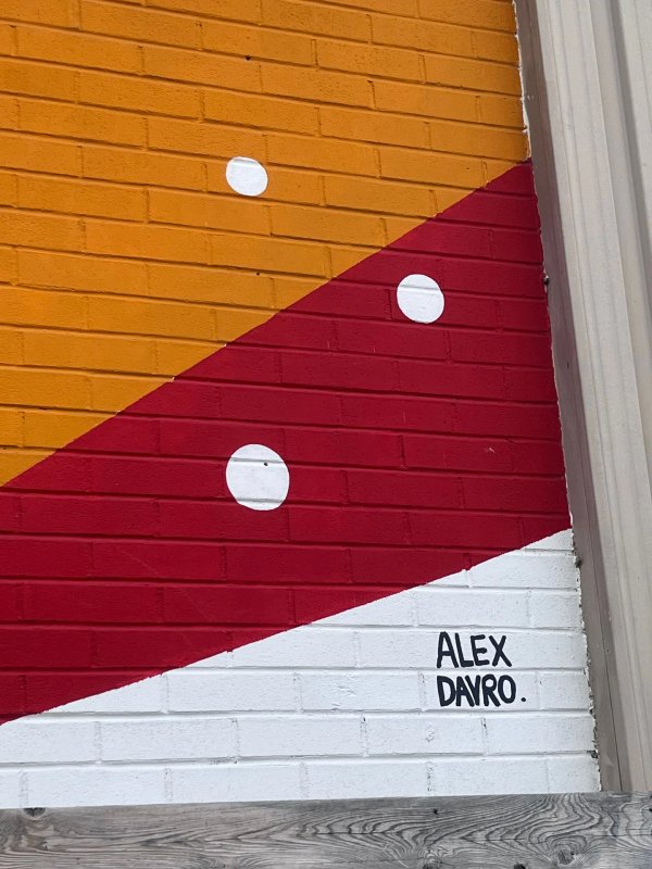 Mural artwork by Alex Davro - Street art in Hull, Ottawa, Ontario