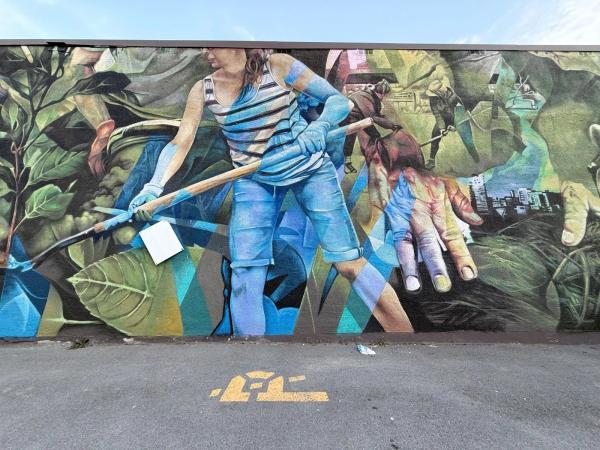 Planter l'avenir by Dom Laporte - Street art mural in Hull, Ottawa, Ontario