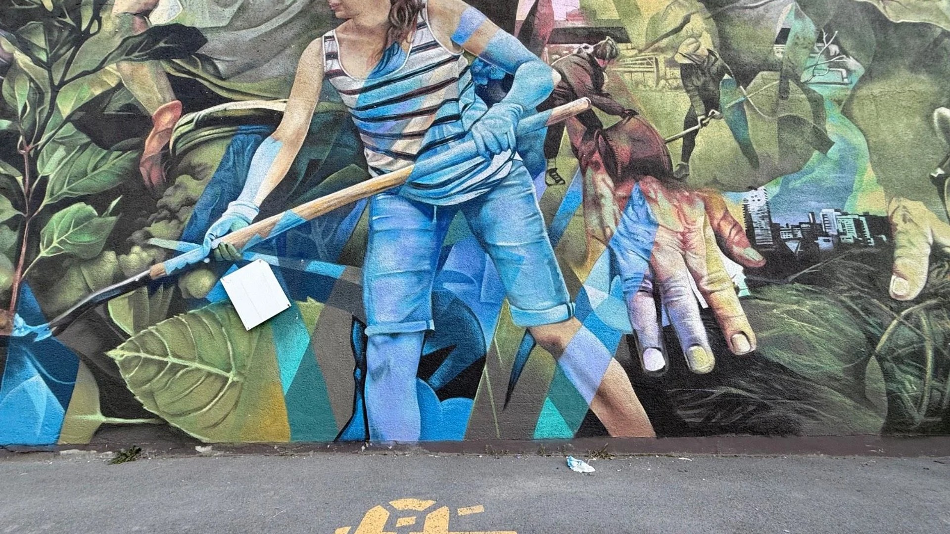 Planter l'avenir by Dom Laporte - Street art mural in Hull, Ottawa, Ontario