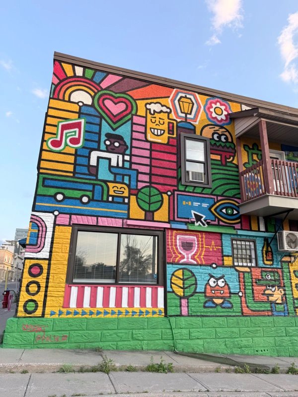 Eddyverse by Chris Soueidan - Street art mural in Hull, Ottawa, Ontario