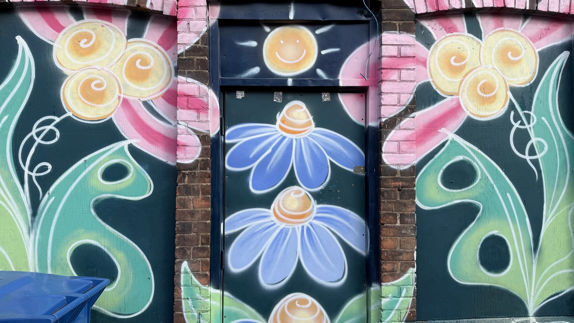 Inconnu mural in Centretown by Coblou