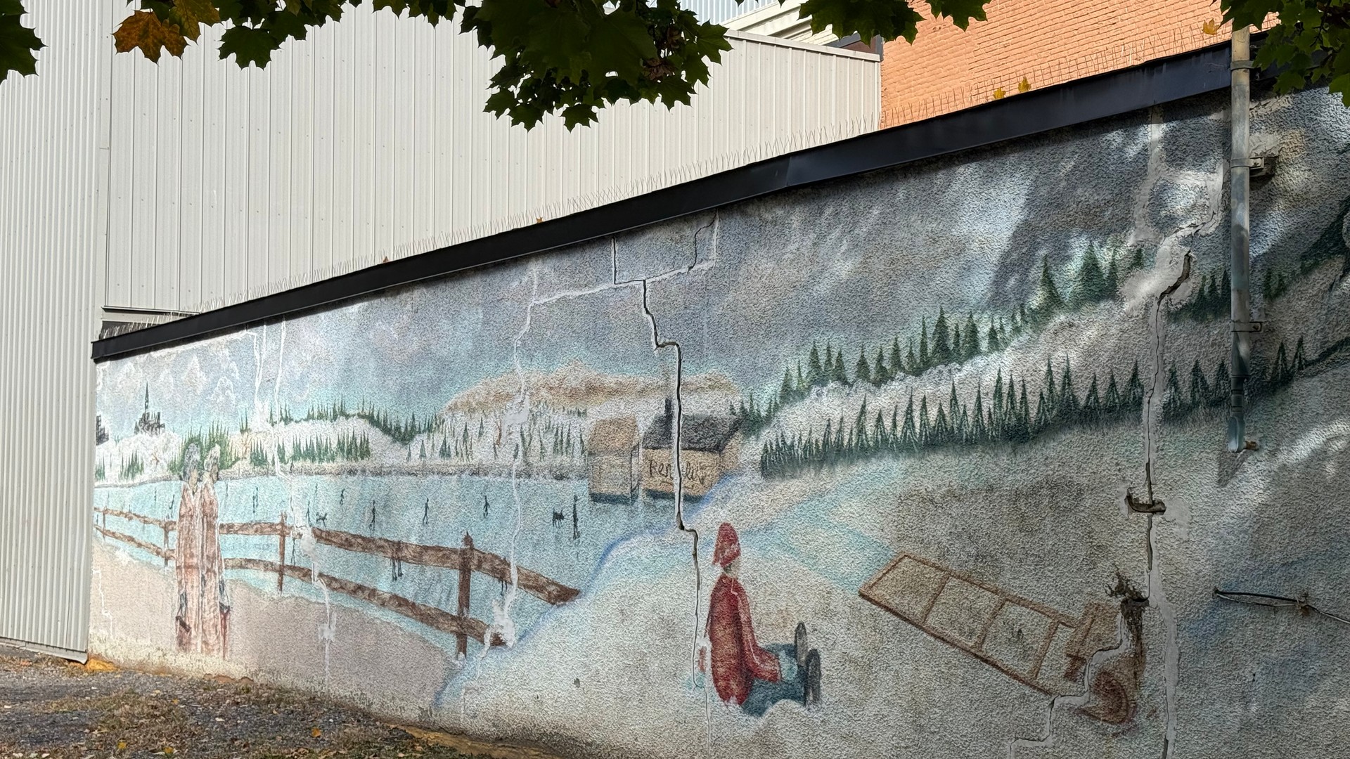 Inconnu mural in Centretown by Unknown / Inconnu