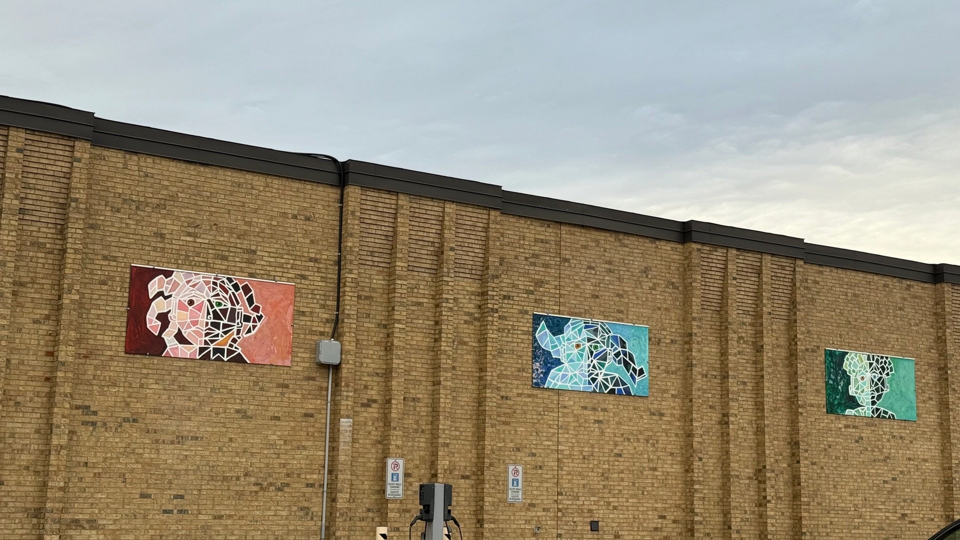 Inconnu mural in Lowertown by Unknown / Inconnu