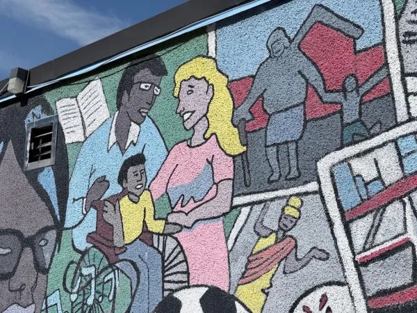 Murale au Cyr avenue Vanier by Unknown / Inconnu