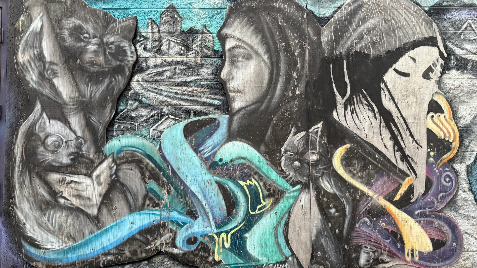 Inconnu mural in Lowertown by Cassandra Dickie
