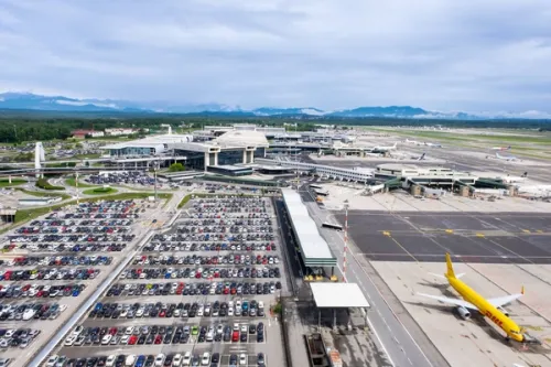 Terminal-to-terminal car shipping