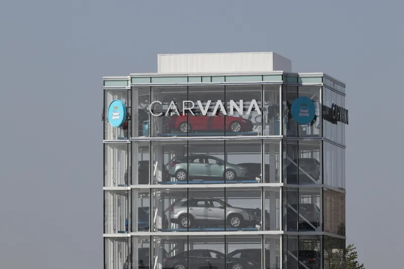 What are Carvana car vending machines?