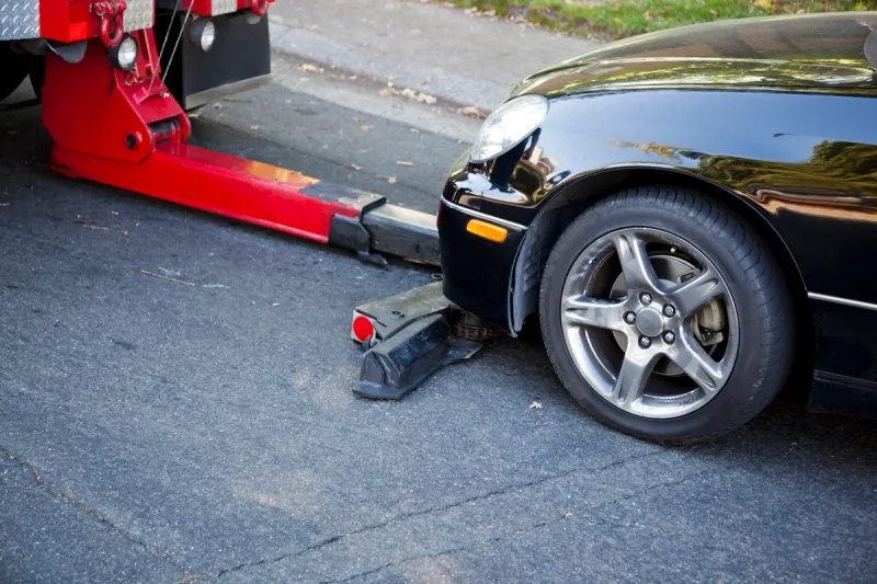 How much does it cost to rent a tow dolly?