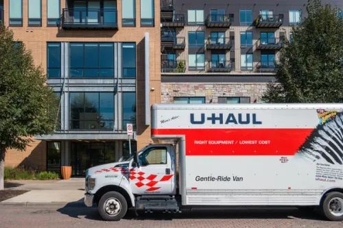 Best moving truck rental companies and DIY moving services for 2026 and 2027