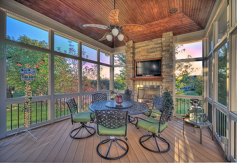 Screened porch by All Under One Roof, Kansas City