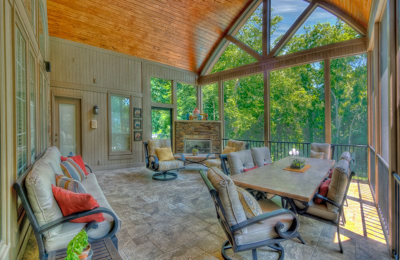 Screened porch by All Under One Roof, Kansas City