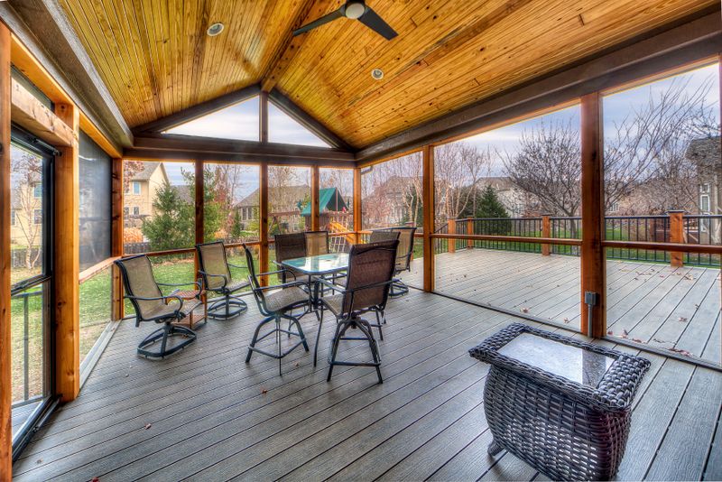 Screened porch by All Under One Roof, Kansas City