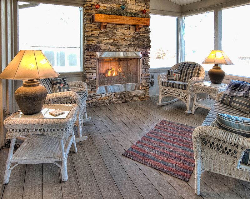 Screened porch by All Under One Roof, Kansas City