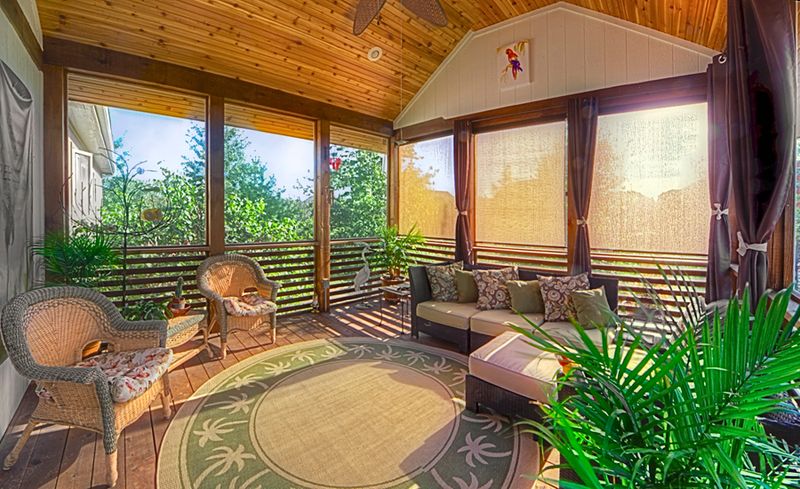 Screened porch by All Under One Roof, Kansas City