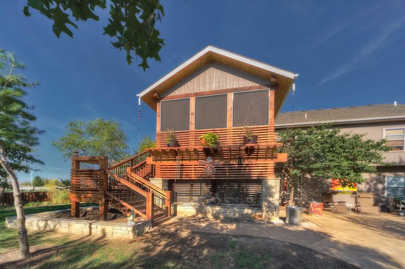 Screened porch by All Under One Roof, Kansas City