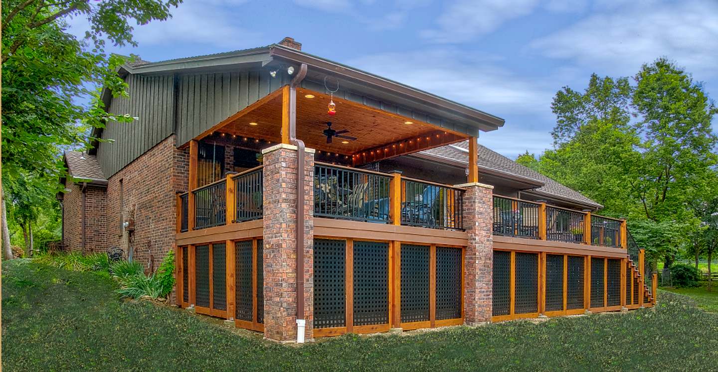 Custom Deck Construction