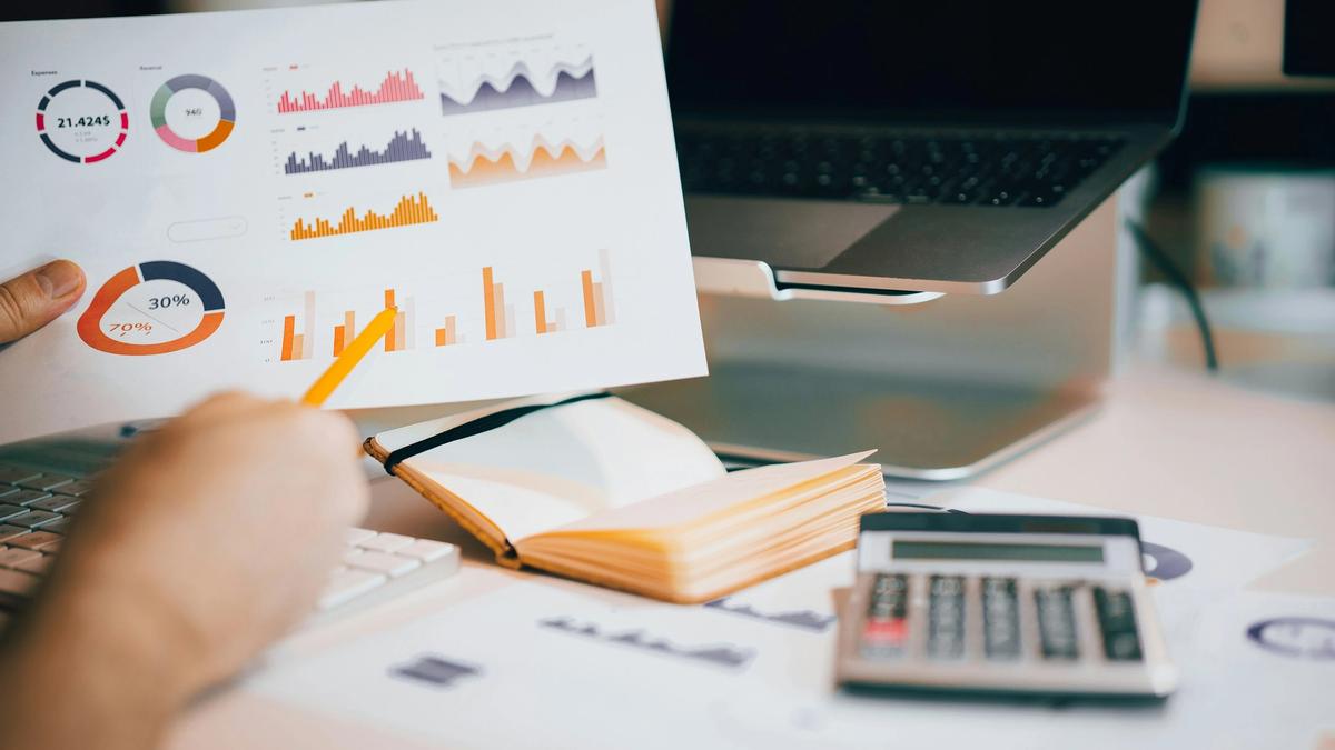 България остава лидер по плаващи лихви: 99,6% от новите кредити без дългосрочно фиксиране