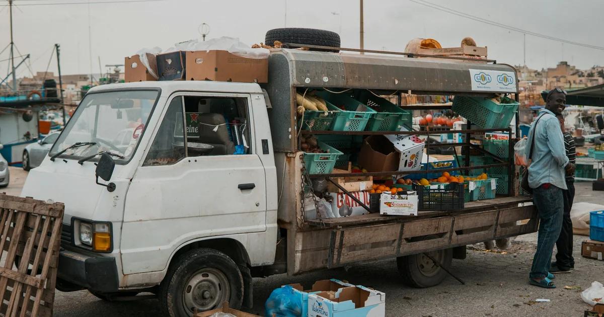 Run a Local Food Drive Campaign That Gets Results